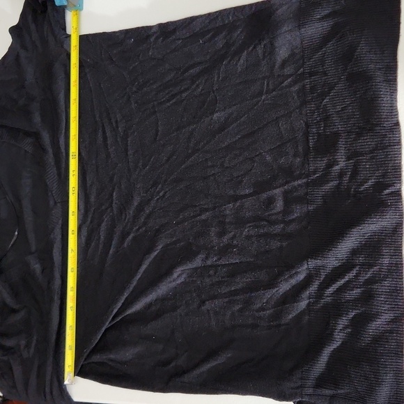Apt 9 Sweater Large black vneck top sweater - Picture 12 of 12
